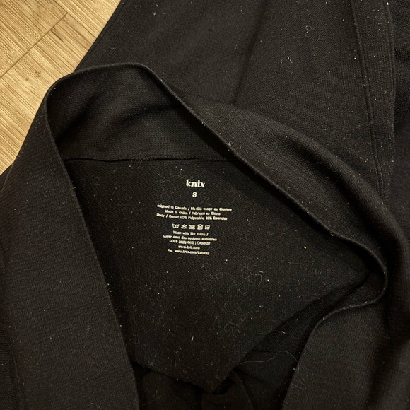 Knix small maternity leggings - Picture 3 of 3